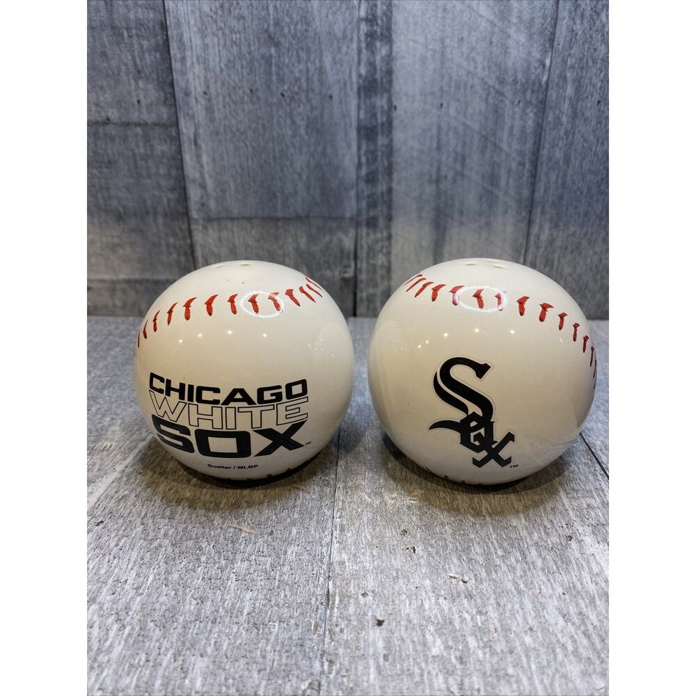 CHICAGO White Sox MLB Boelter Baseball Salt and Pepper Shakers New
